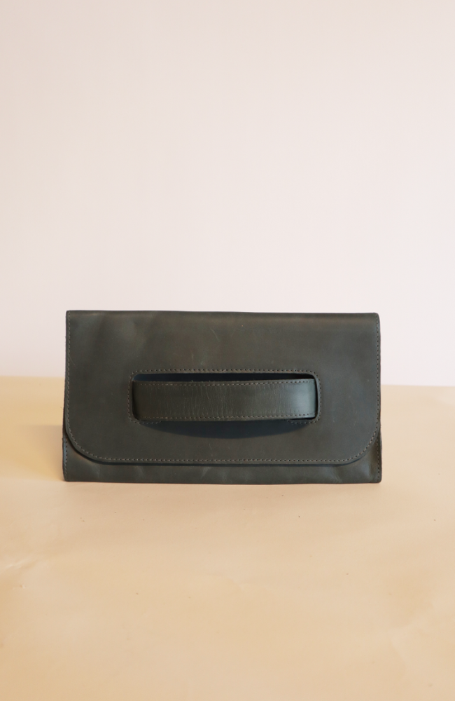 Mare Handle Clutch