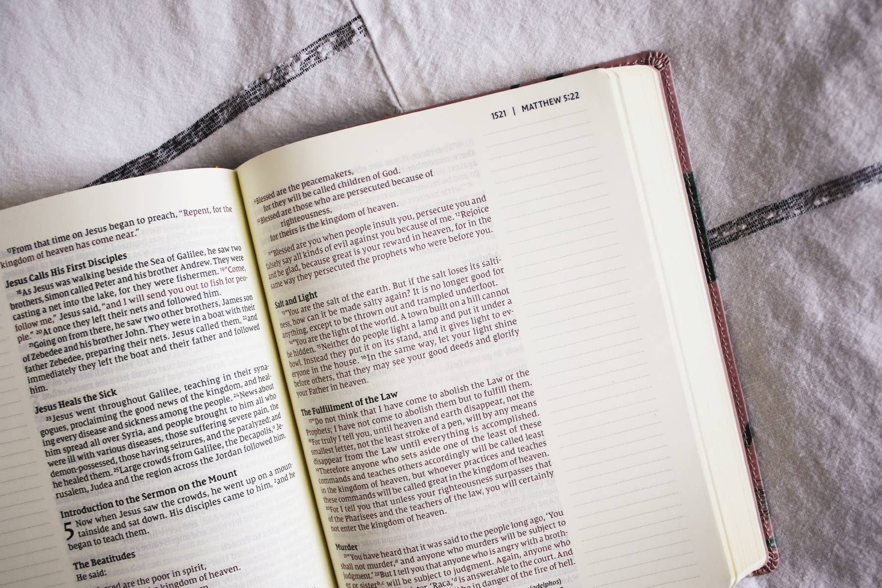 NIV Artisan Bible - Blush Floral