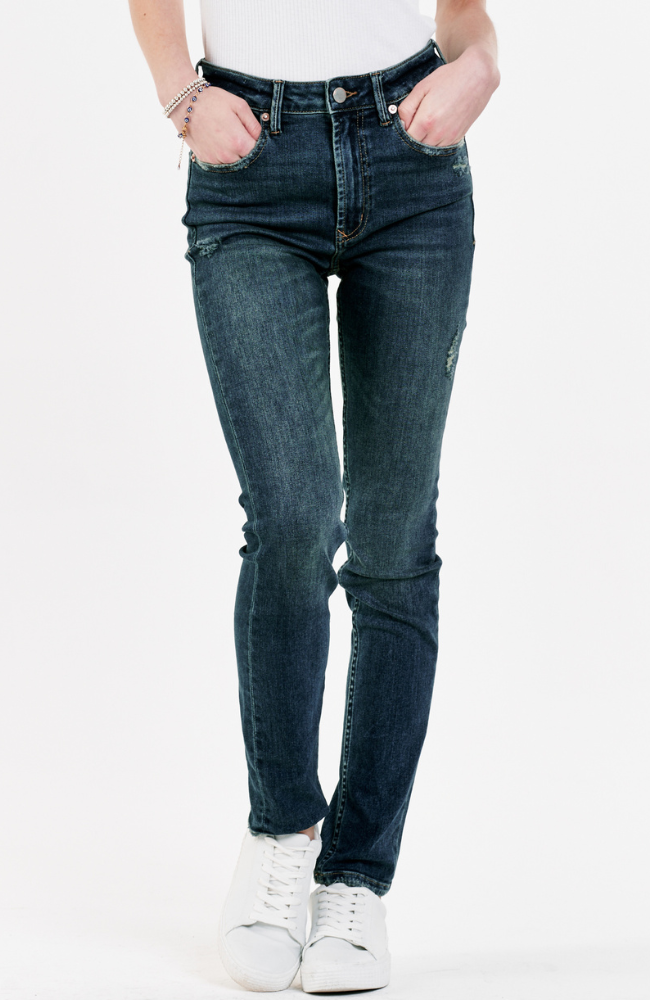 Stella Slim Straight Jeans in Bastille