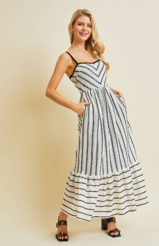 Long Dress With Stripe Knit Fabric
