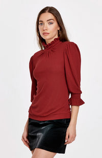 Gwen 3/4 Top in Ruby Wine