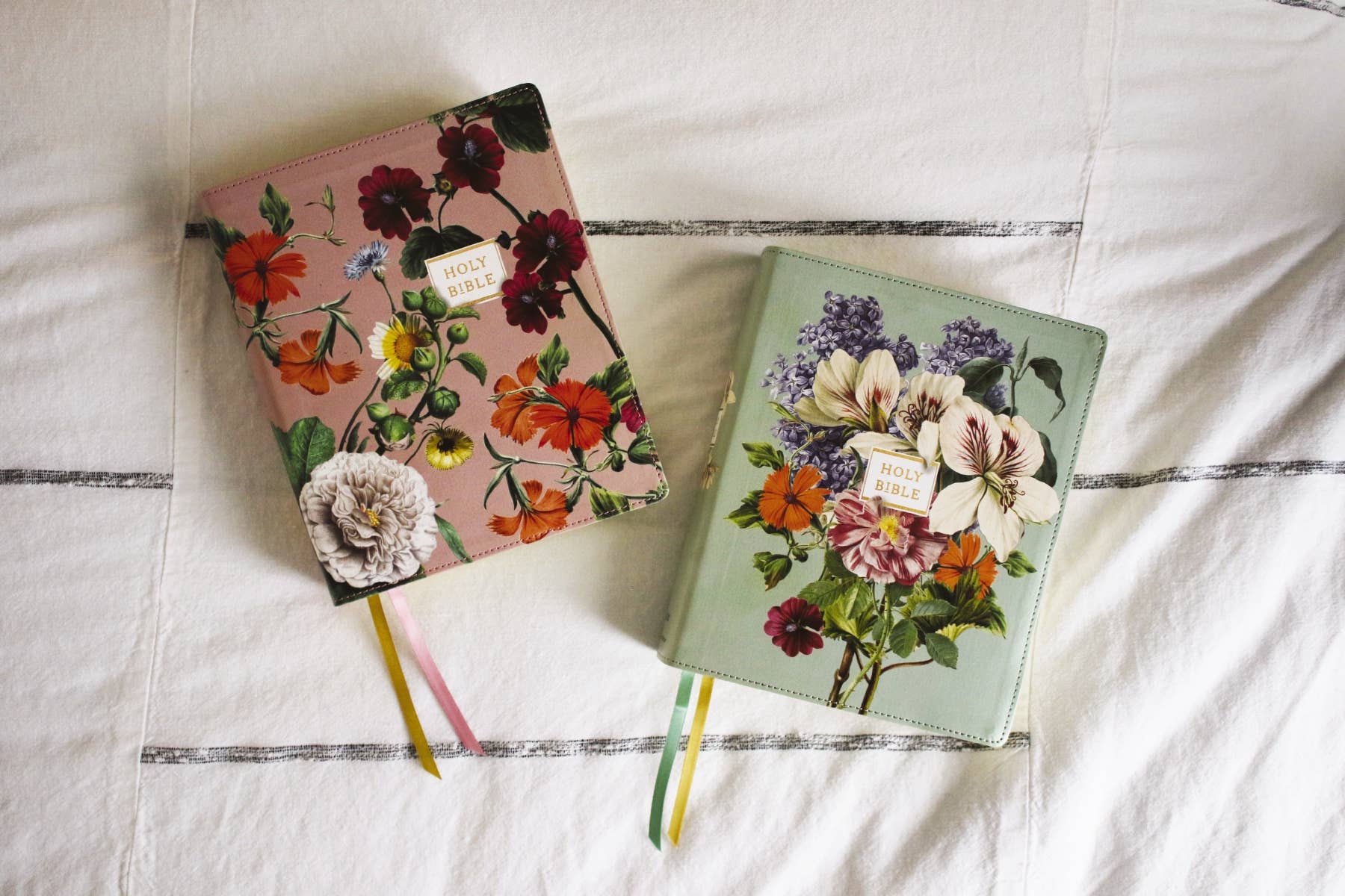 NIV Artisan Bible - Sage Floral