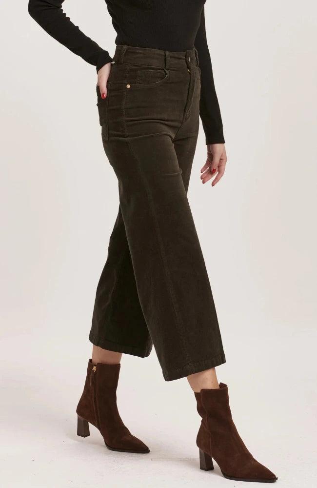 Audrey Pant in Forest Pine