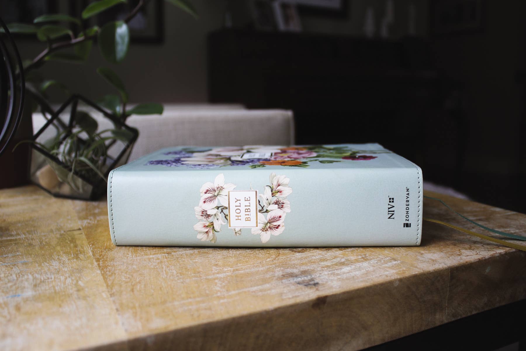 NIV Artisan Bible - Sage Floral