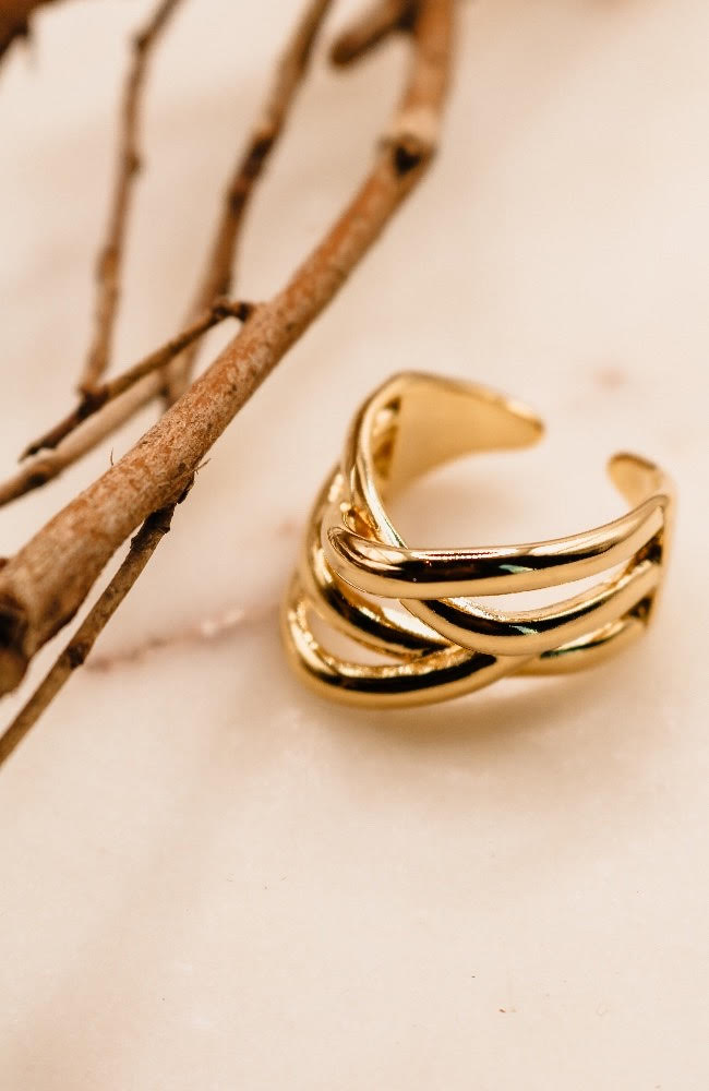 Criss Cross Ring