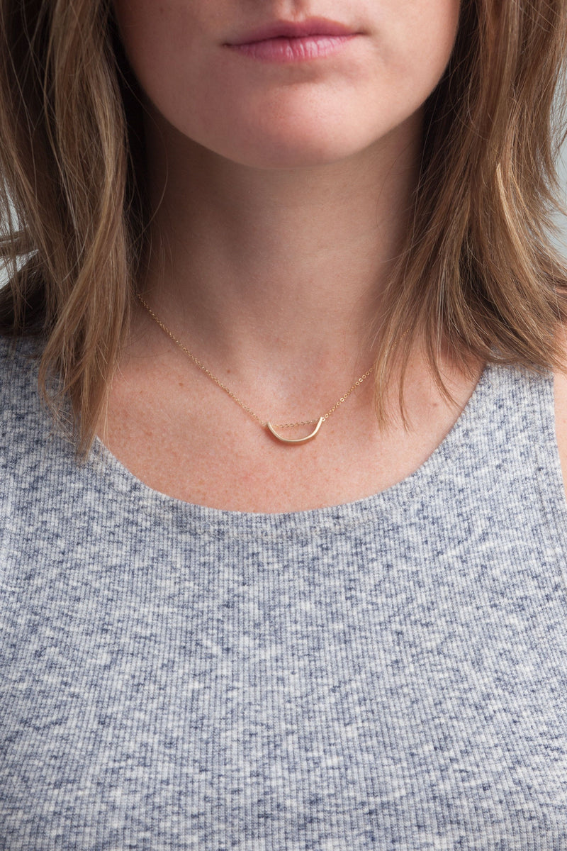 Arch Necklace